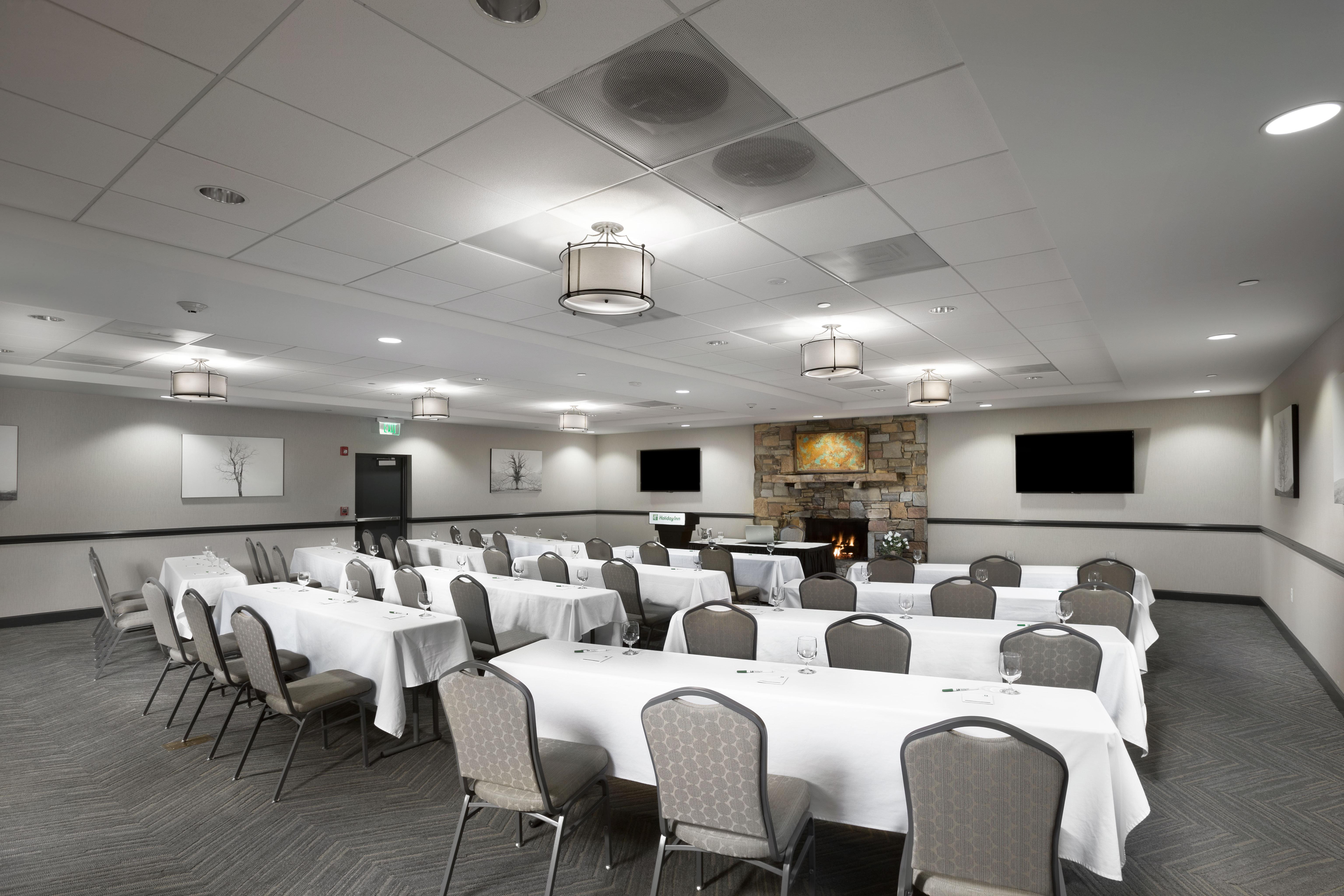 Holiday Inn Asheville East-Blue Ridge Pkwy By Ihg Exterior photo