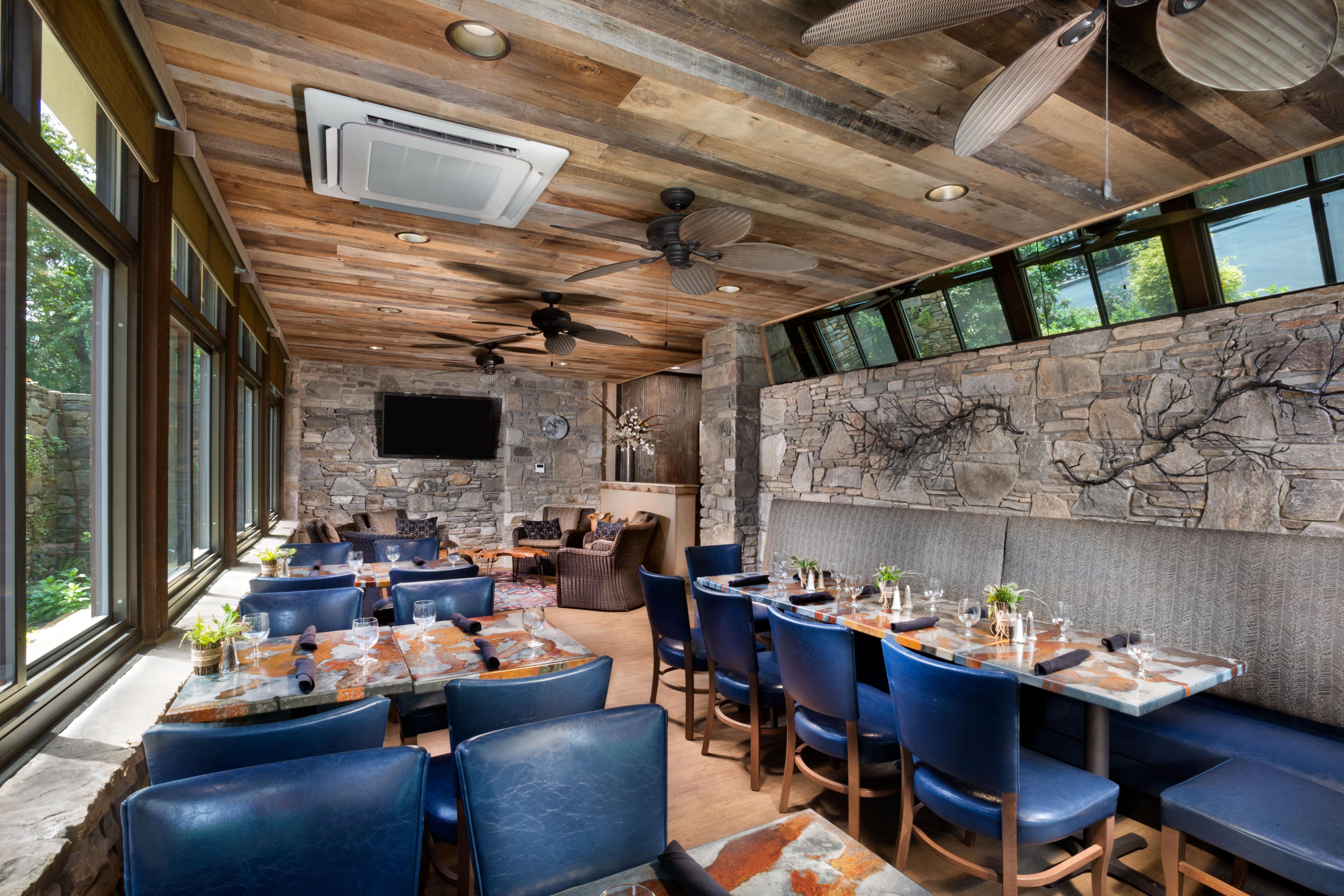 Holiday Inn Asheville East-Blue Ridge Pkwy By Ihg Exterior photo